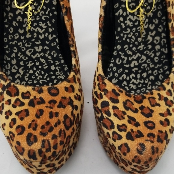 Jessica Simpson Suede Platforms - Picture 3 of 8